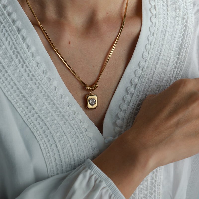PVD Coated 18K Gold Plated  304 Stainless Steel Vintage Style  Waterproof Non Tarnish Pendant Necklace