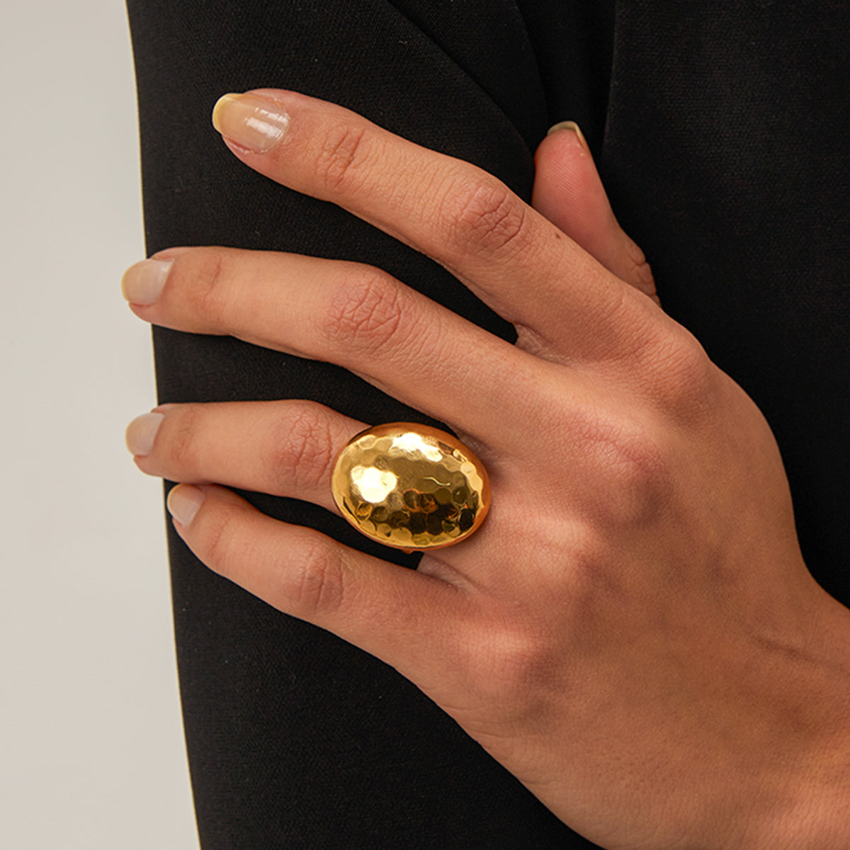 PVD Coated Real Gold Plated 18K Gold Hammered 304 Stainless Steel Non Tarnish Open Ring