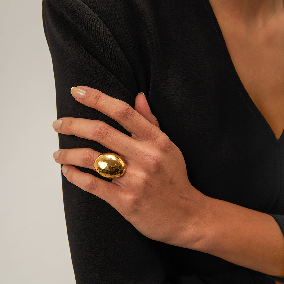 PVD Coated Real Gold Plated 18K Gold Hammered 304 Stainless Steel Non Tarnish Open Ring