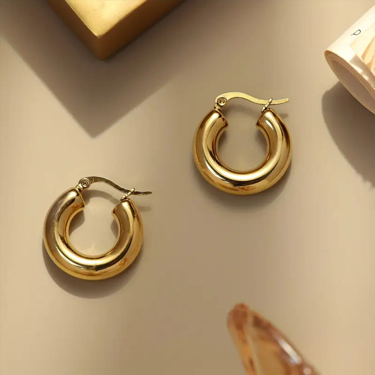304 Stainless Steel Round Electroplated Stone-Free 18K Gold Plated Simple Style Plating Earrings