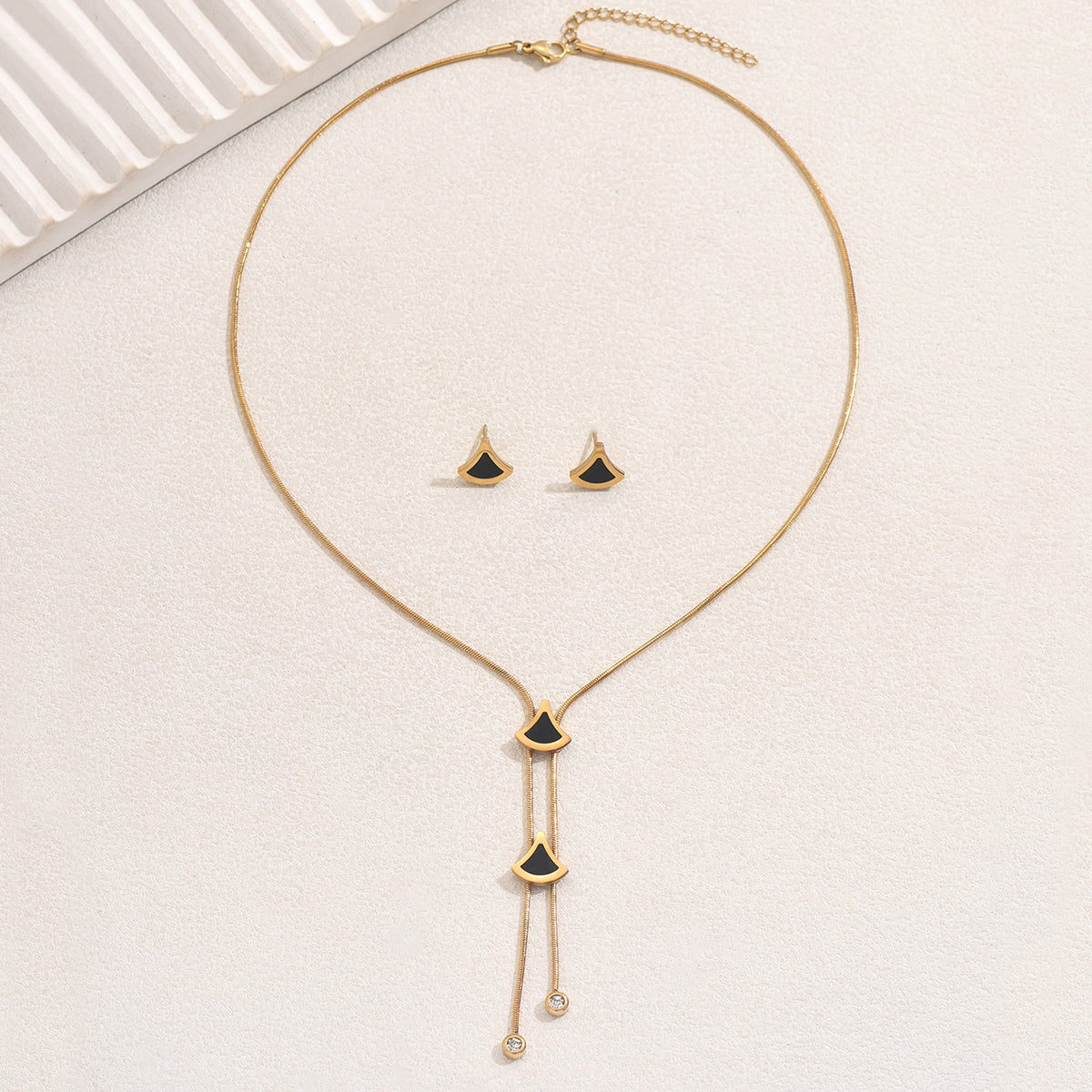 Four-Piece Stainless Steel Fan-Shaped Geometric Light Luxury Tassel Necklace And Earring Set